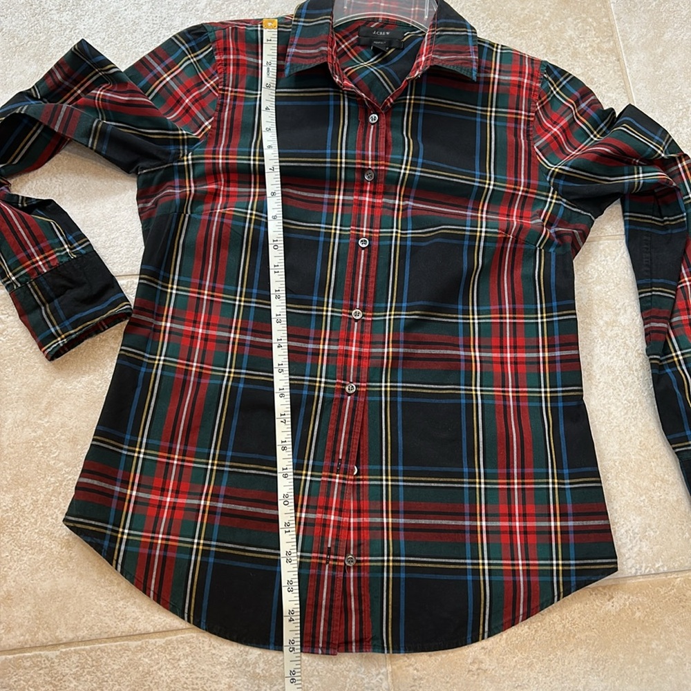 J. CREW Women’s Stewart Plaid Perfect Shirt - Red and Black size 4 - Picture 4 of 7